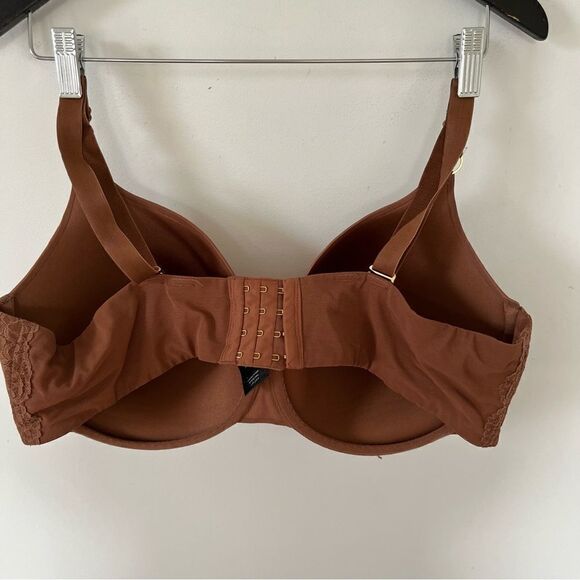 Ashley Graham Taupe Essential Icon T-shirt Bra - Picture 6 of 10